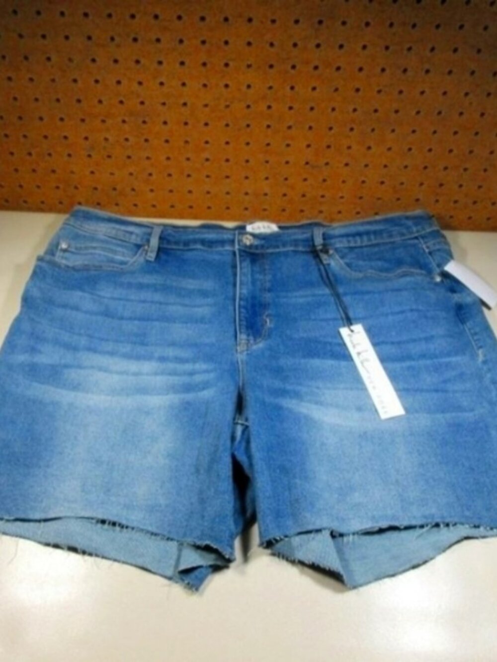 Nicole Miller womens medium Soho high raw hem stretch jean shorts 20 NWT